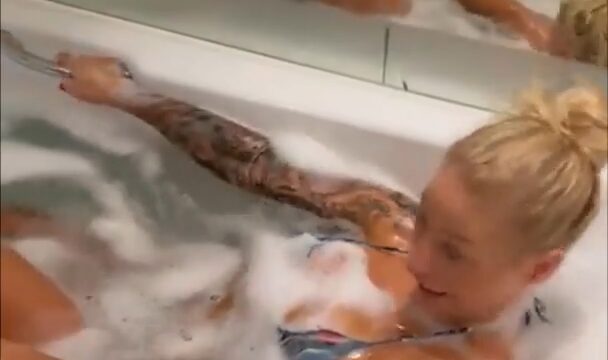 Ebanie Bridges Hot nude show on bathtub-hot video onlyfans leak