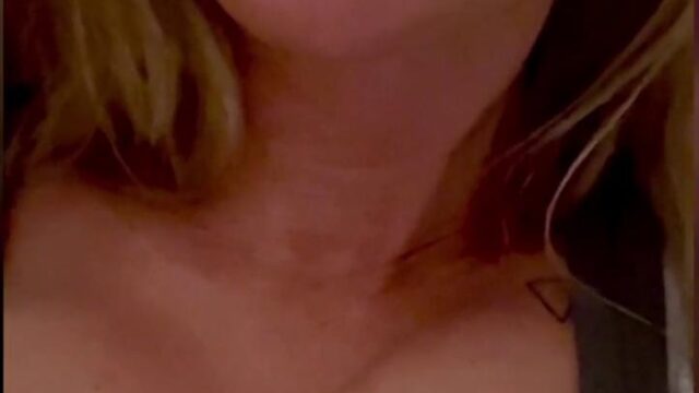 Diora Baird Close Up Pussy Tease Video Leaked
